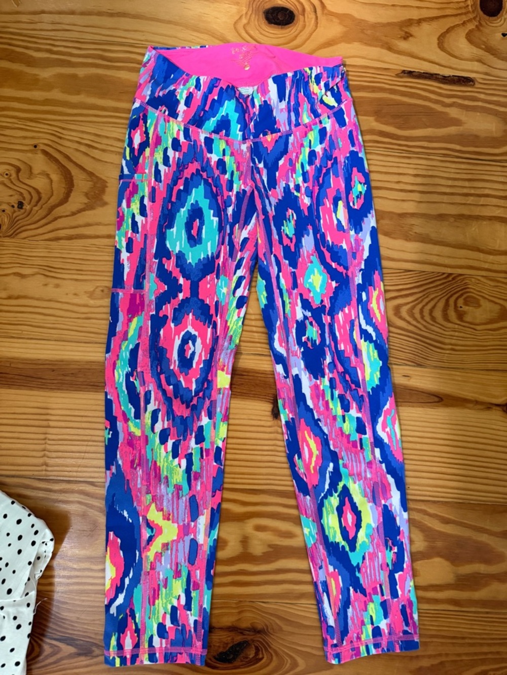 Lilly Pulitzer Neon Ikat Print Leggings in Pink & Blue